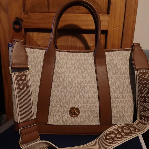 NWT Michael Kors Luisa Satchel - Picture 6 of 6